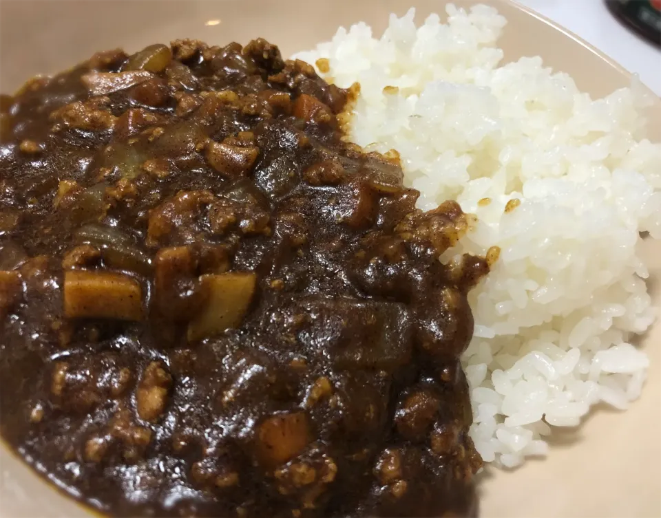 キーマカレー|ひねくれさん