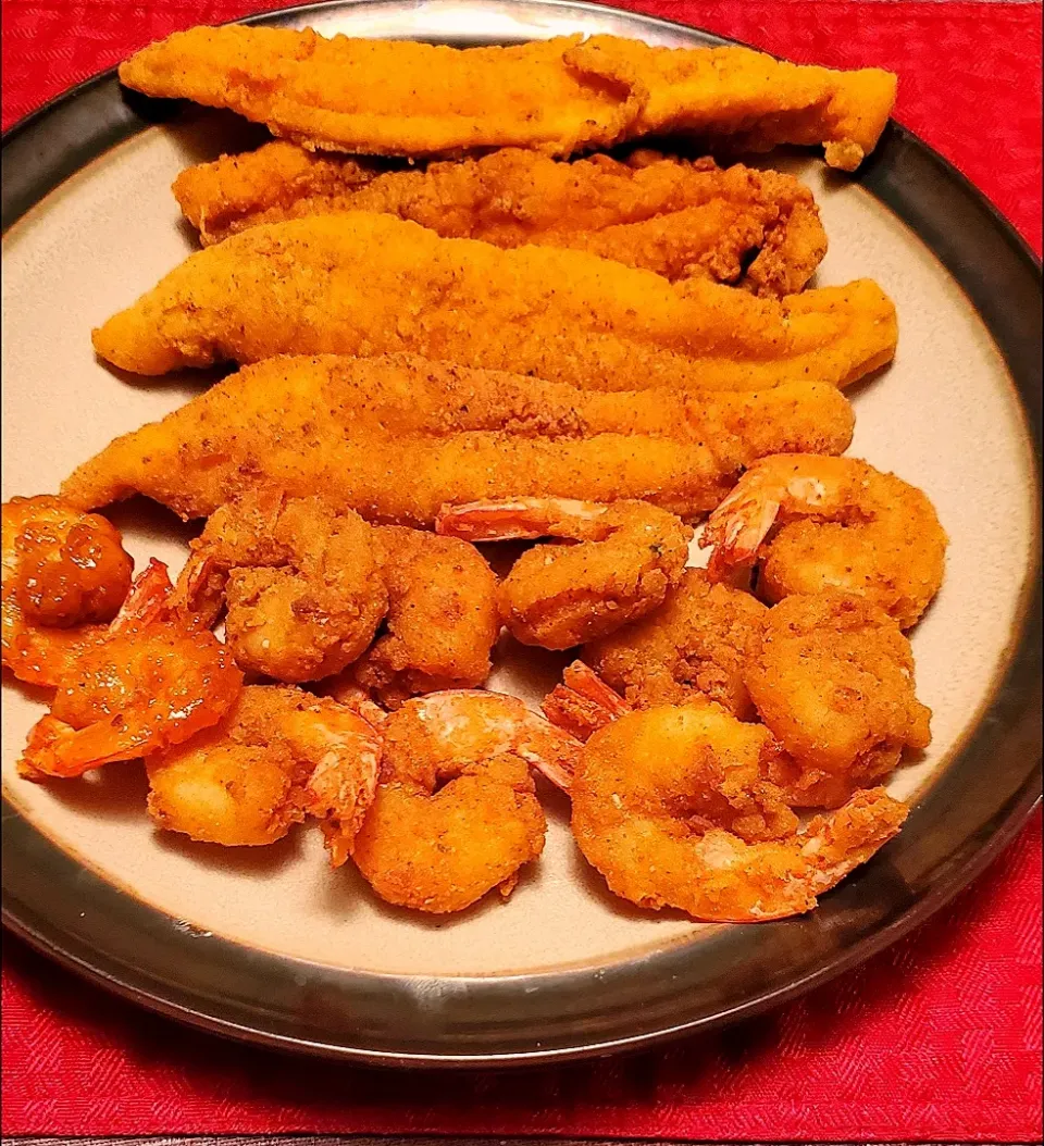 Keke's dish Fried Catfish strips and Fried Shrimp|Kekeさん