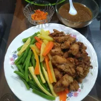 Chicken with potato, carrot, and some green vegs|Bastianznさん