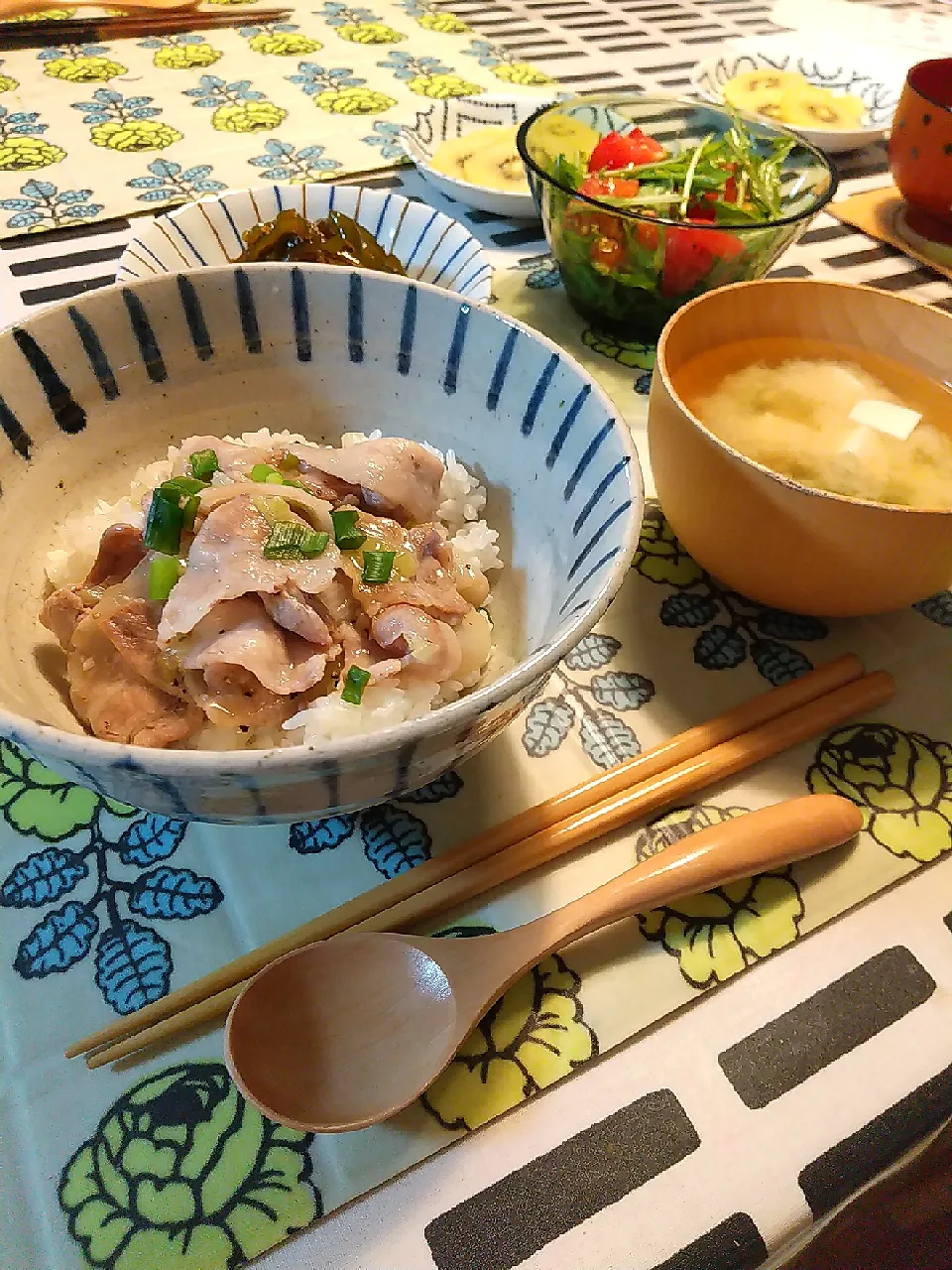 豚バラねぎ塩丼|sumireさん