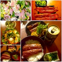 Snapdishの料理写真:Today's dinner🍴Unadon(Bowl of eel&rice)❗️お野菜たっぷりｻﾗﾀﾞ･ﾌﾞﾛｯｺﾘｰとﾊﾑの卵白和え･鰻丼&鰻巻きw/芹･小松菜のお吸い物