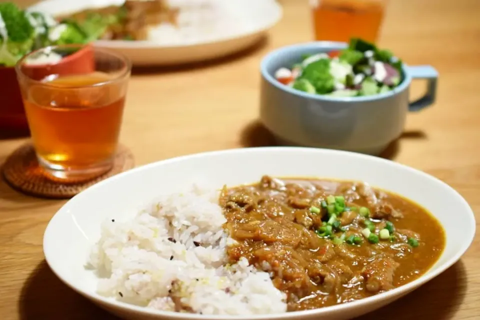 Snapdishの料理写真:豚モツカレー|うにんぱすさん