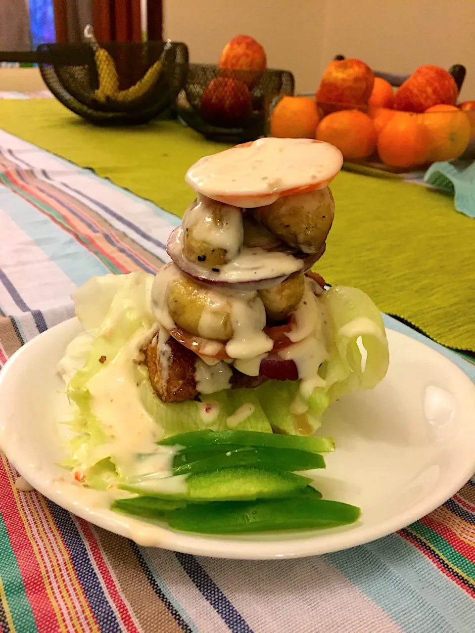 Lettuce cheeseless chicken burger|China☺️さん