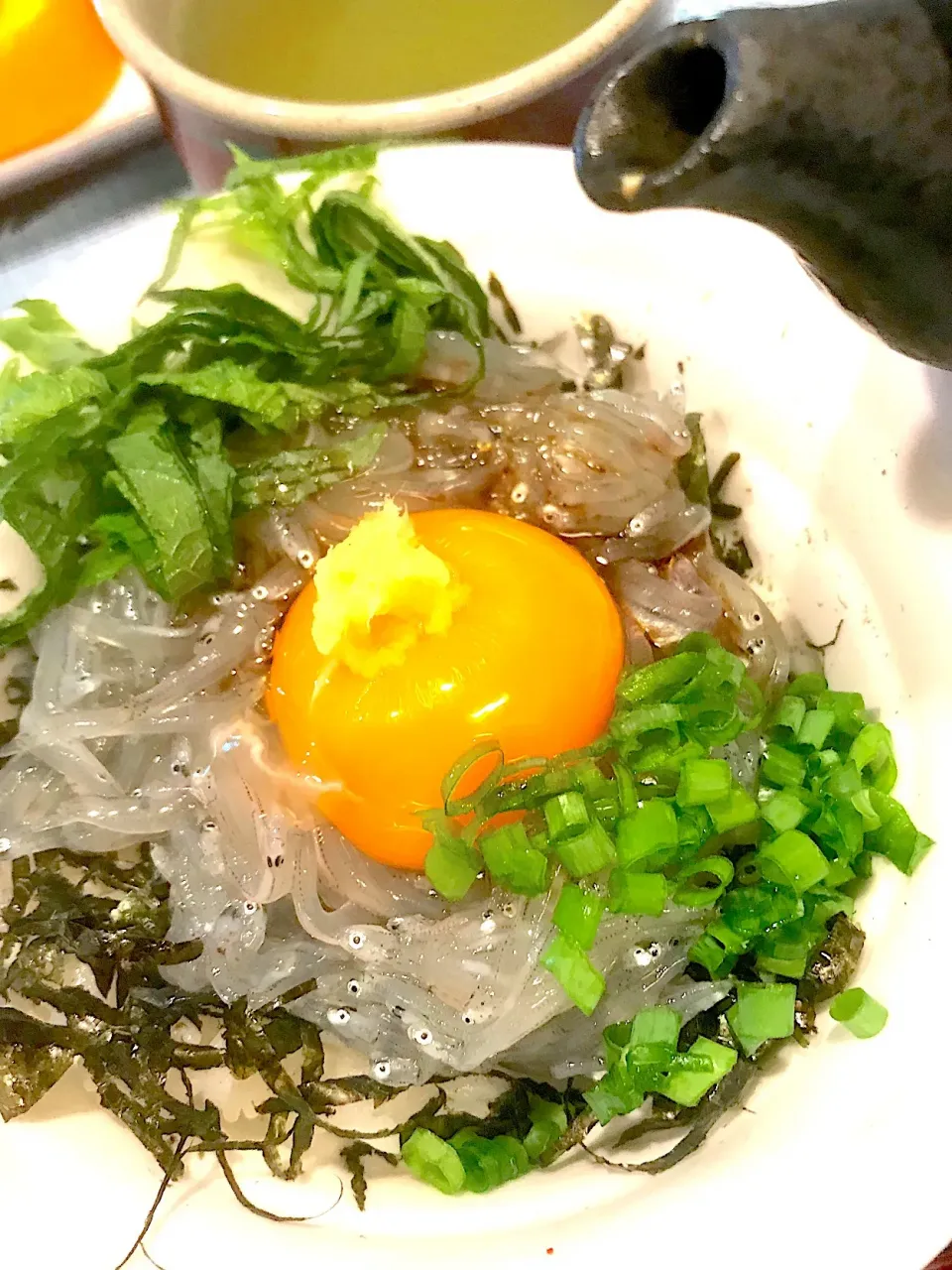 湘南生しらすでしらす丼　ちょっと離れた地元めし|シュトママさん