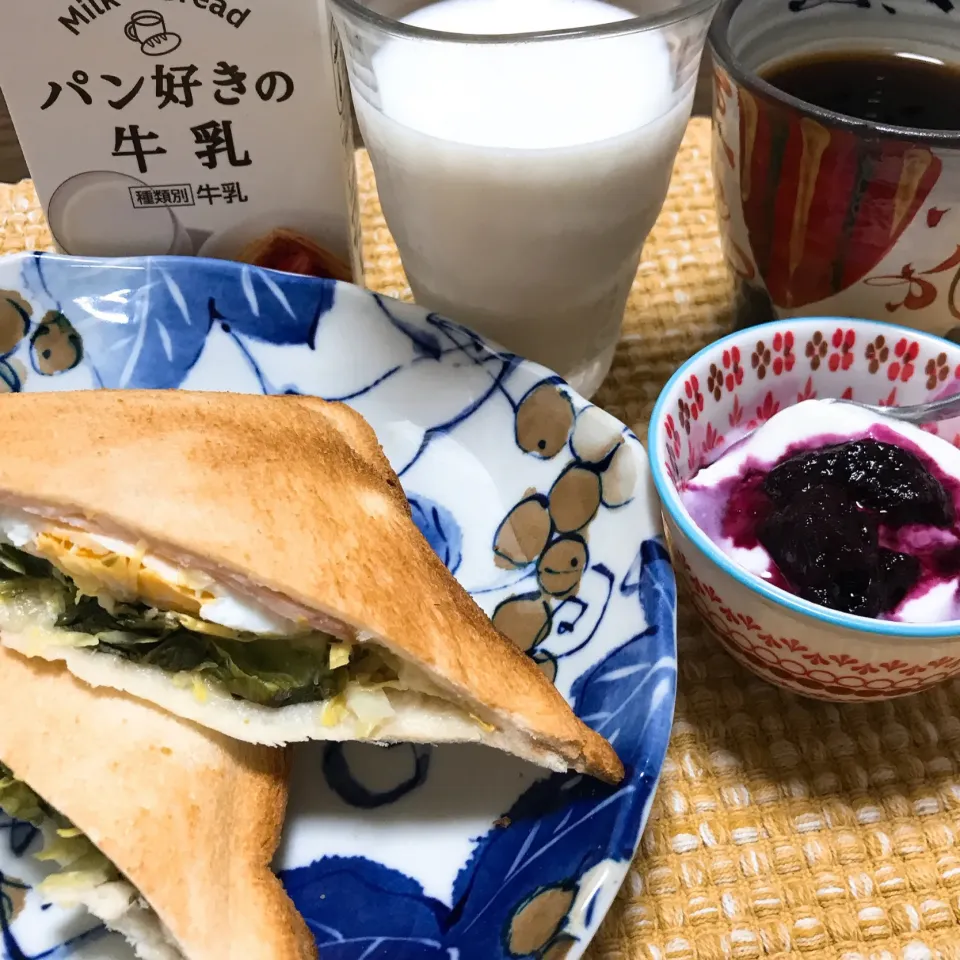 朝ごぱん！　今日はホットサンド で❣️|naoさん