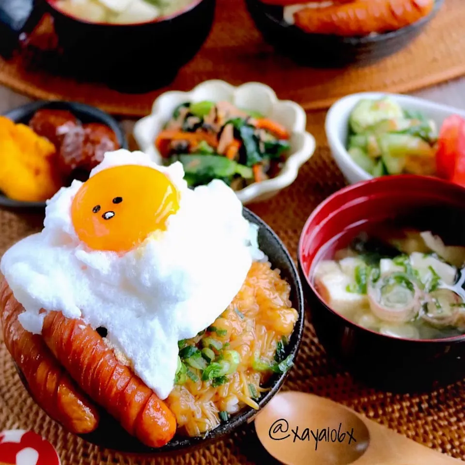 ぐでたまのメレンゲ卵かけご飯で朝食|あーたんさん