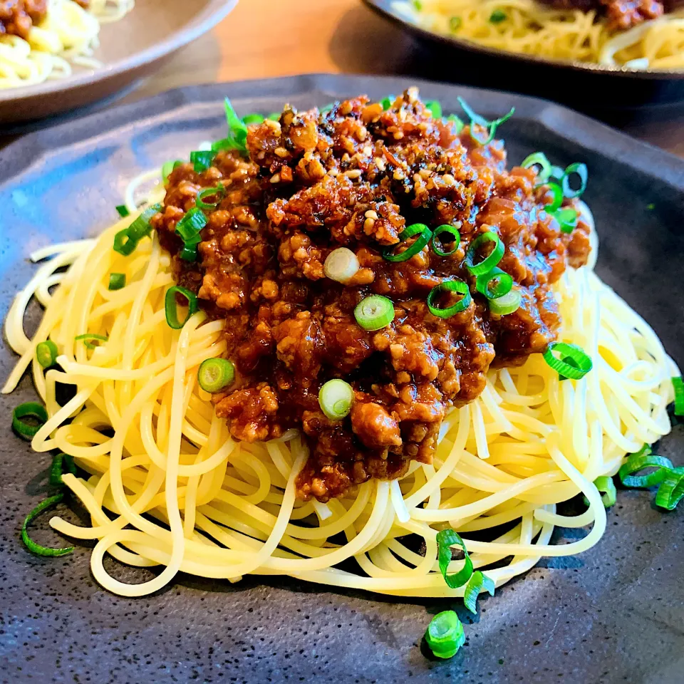 Snapdishの料理写真:赤味噌de和風ミートパスタ|いちごさん