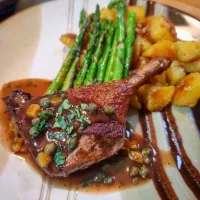 Megan Brinegar's dish Apricot and Red Wine Braised Duck Legs|Megan Brinegarさん