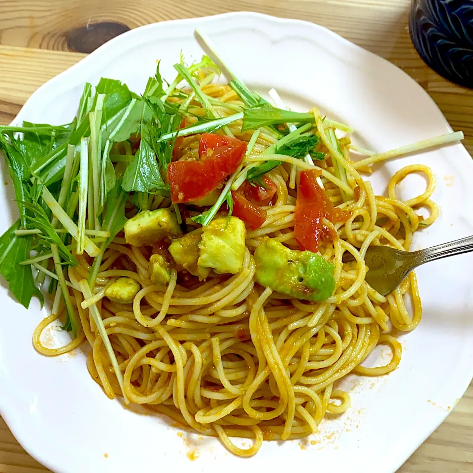 トマトとアボカドの冷製パスタ|石田 渚さん