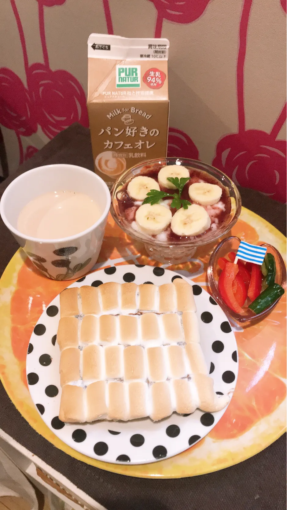 🔹お昼ごパン🔹マシュマロのっけパン🔹パン好きのカフェオレ🔹|🌼はなちゃん🌼さん