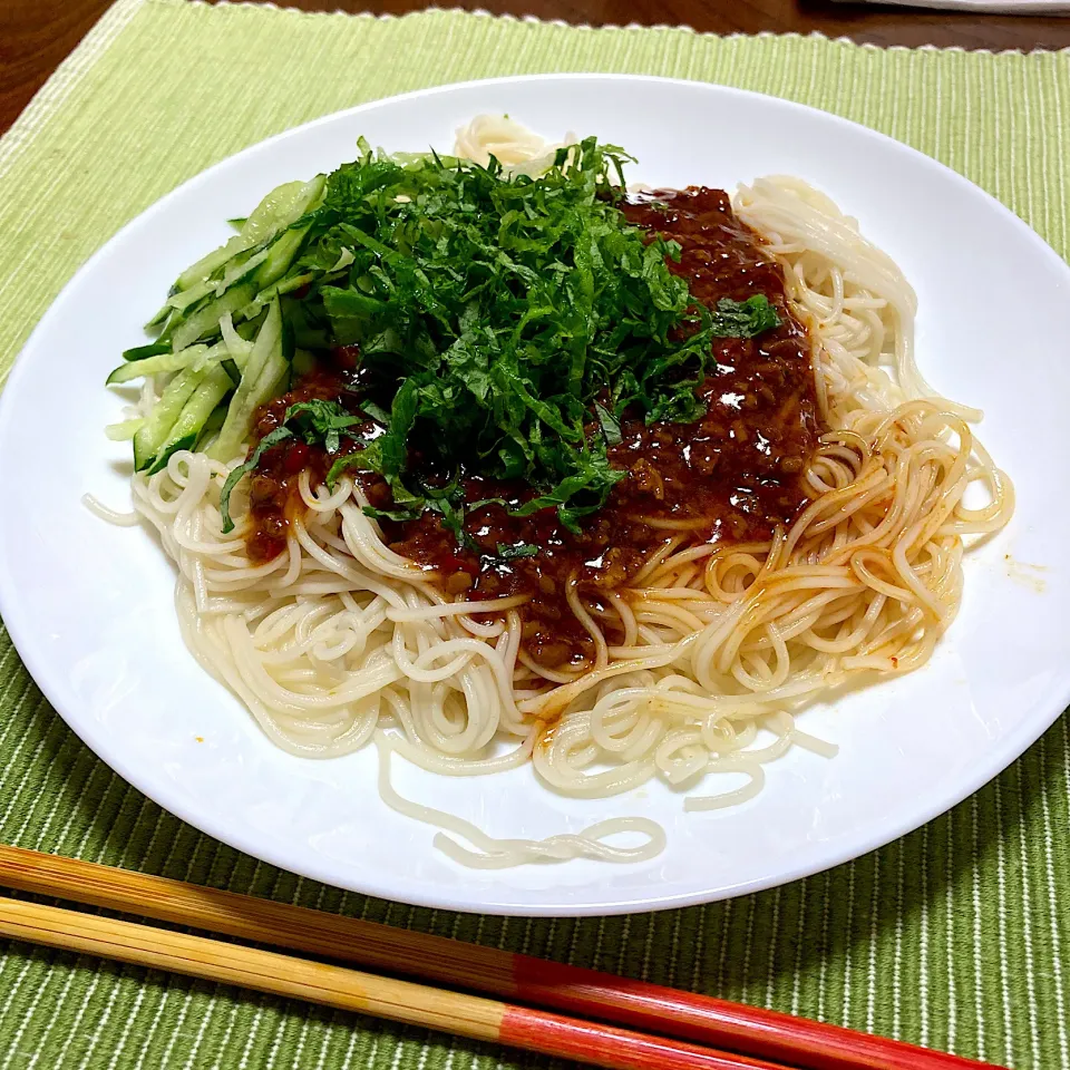 Snapdishの料理写真:大葉たっぷり麻辣麺|akkoさん