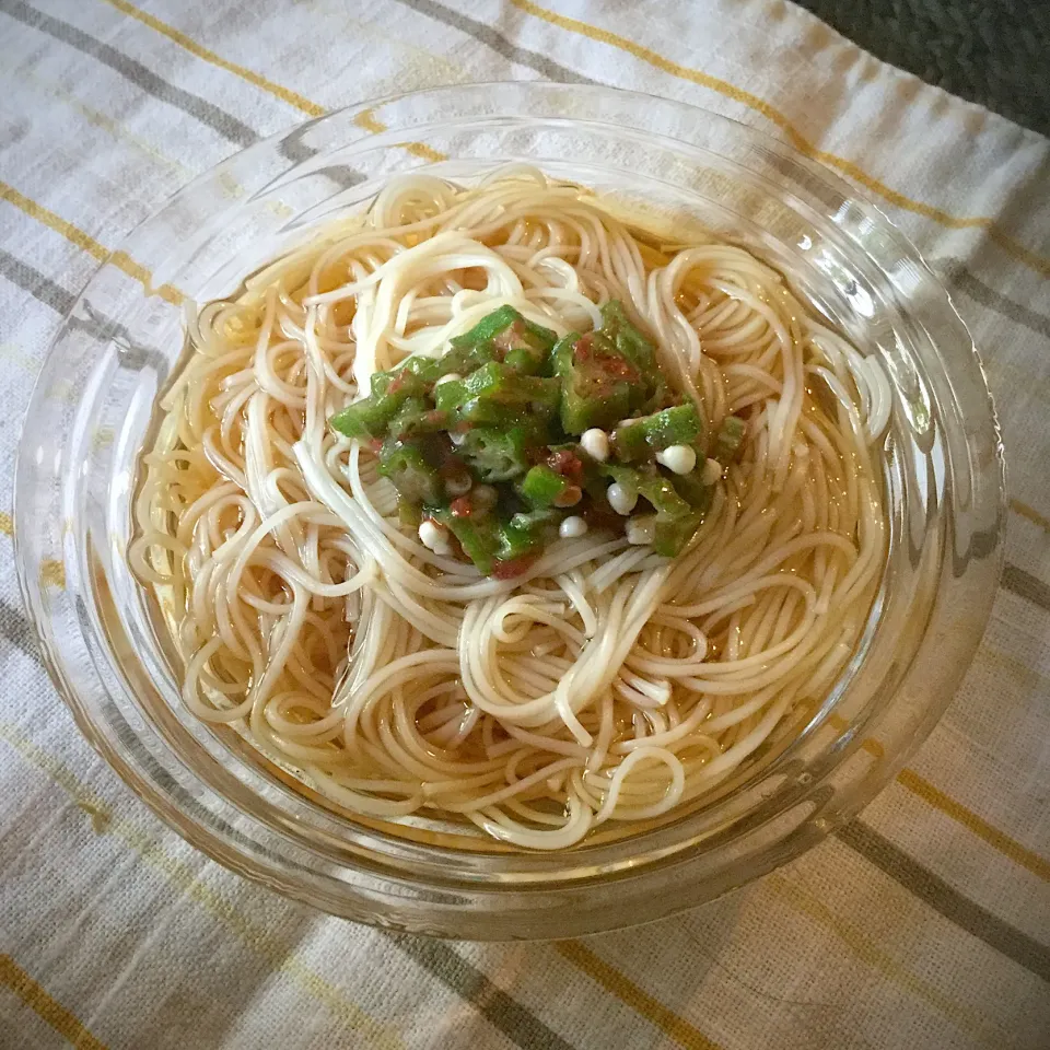 オクラと梅肉で爽やか素麺|mikey-minnieさん