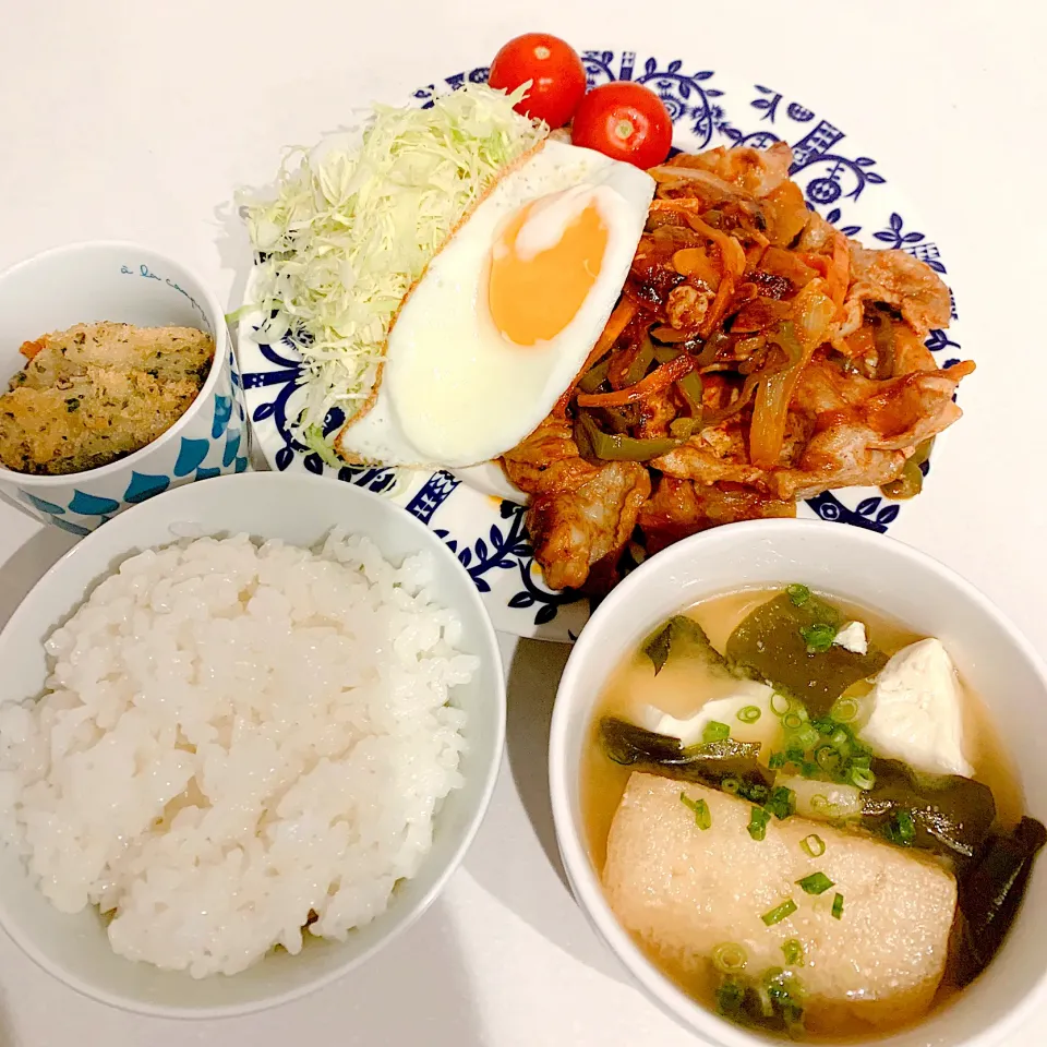 夜ご飯☺︎サラダ☆ポークナポリタン☆白身魚の磯辺揚げ☆お味噌汁|とまこ(*^o^*)さん