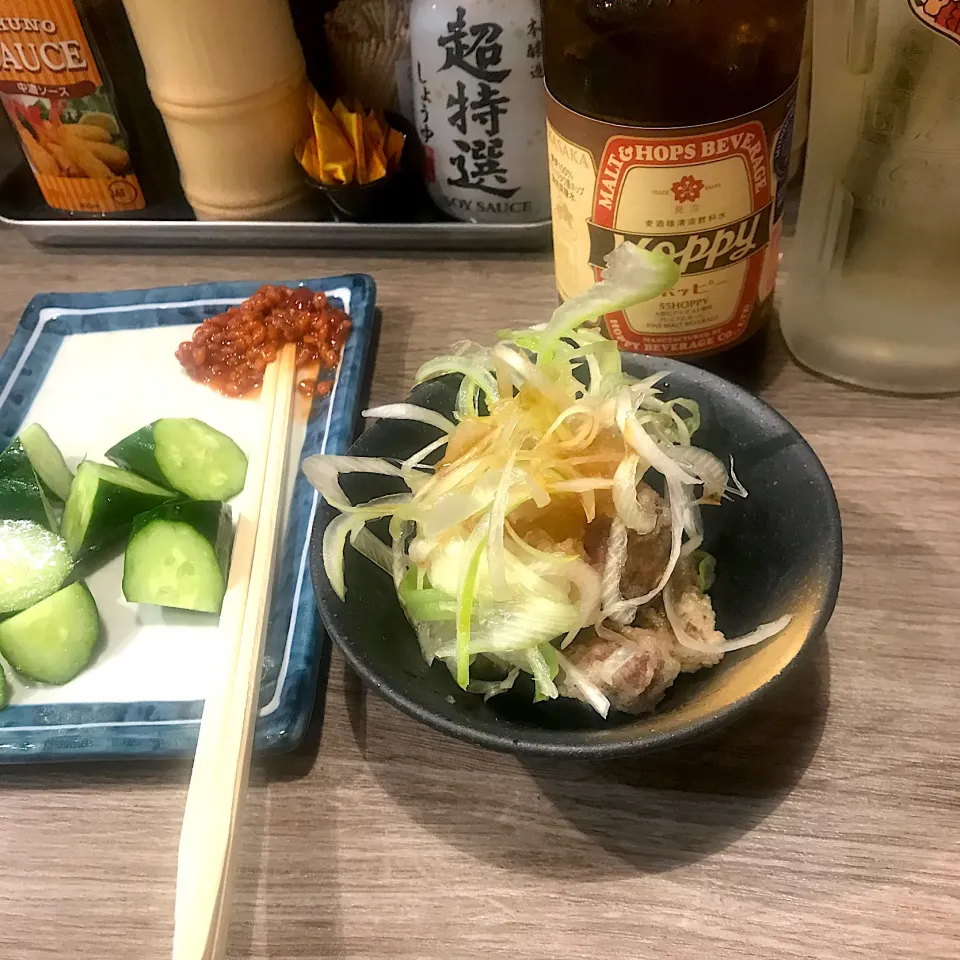 Snapdishの料理写真:居酒屋🏮のおつまみとお酒🍶🥃|ノブさん