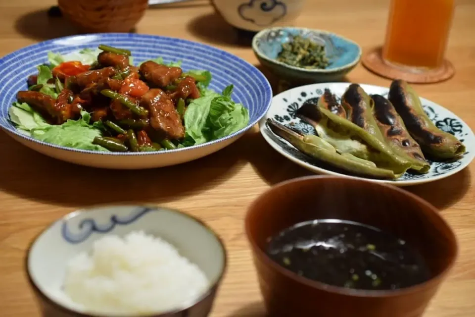 豚レバーとミニトマトの炒め|うにんぱすさん