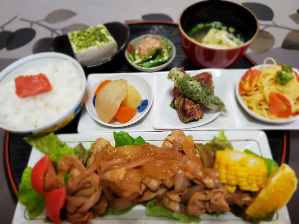 Snapdishの料理写真:今日の朝ご飯🍚|こまちさん