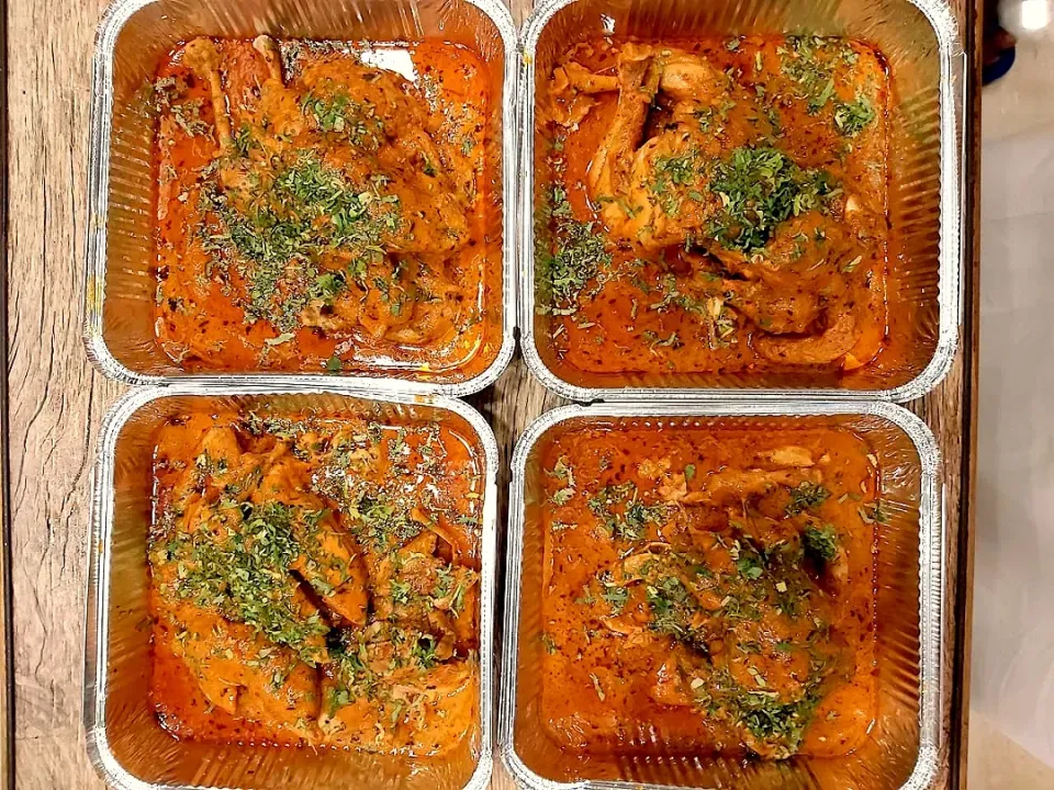 Snapdishの料理写真:Murgh Maharaja.
This Eid let us delight you with the yummy full murgh cooked in flavoured spices.
Only at 700 rupees.
Pre order now.|Hasrat Hakamさん