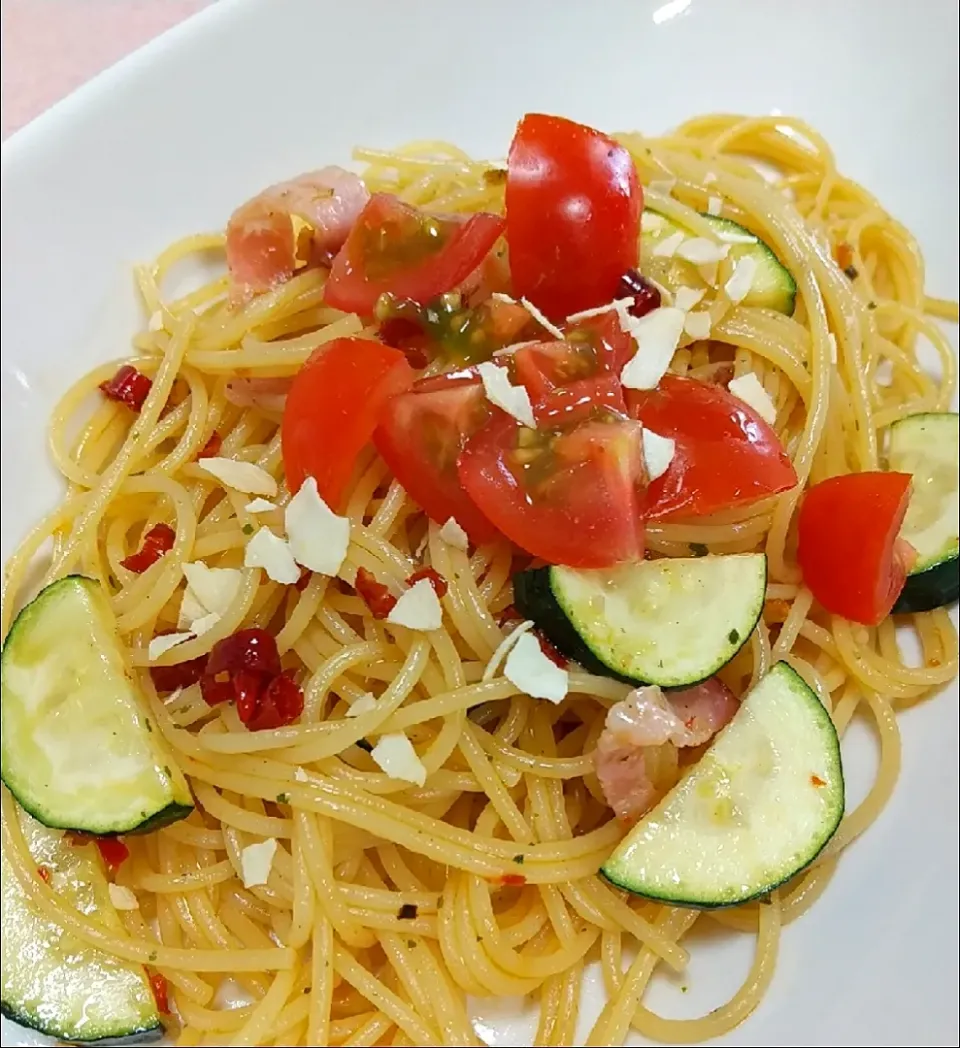 ☆今日のお昼ご飯☆　ペペロンチーノ|hamamaさん