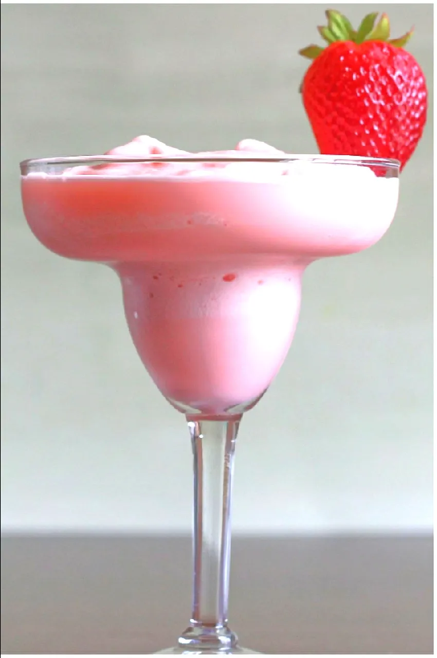 Strawberry Banana Margarita Receipe|Luttappiさん