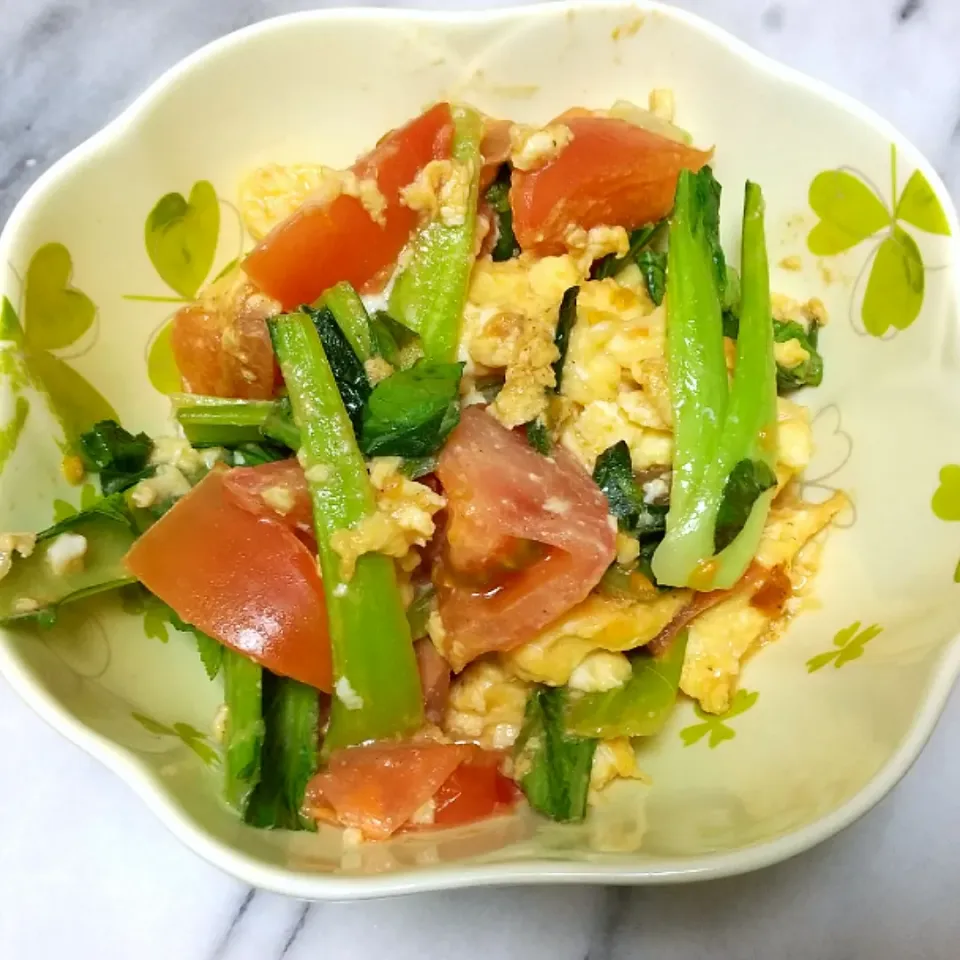 Snapdishの料理写真:トマト🍅チンゲン菜と卵の中華炒め‼️|Takamiyさん