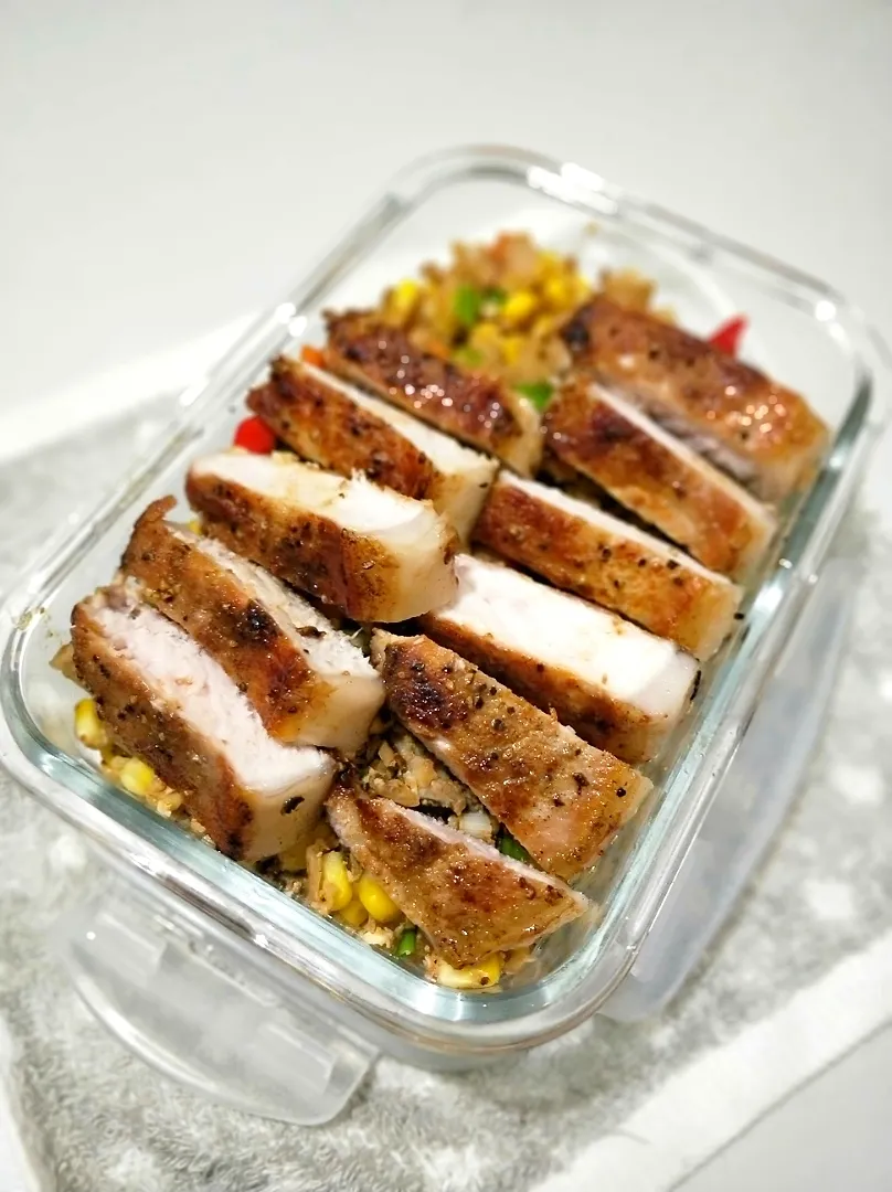 【Pork cutlet lunch box】😋|Tanivuさん