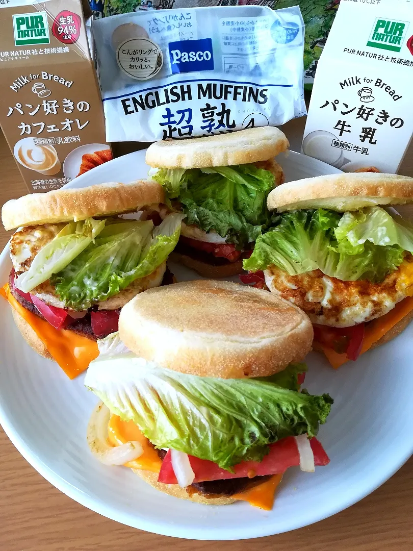 brunch #イングリッシュマフィン
#超熟
#チーズたまごバーガー|tamakiさん