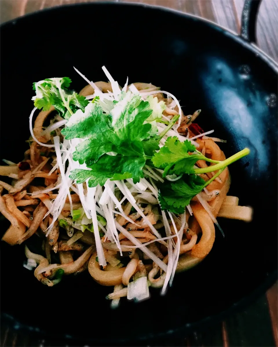 しらすとパクチーの焼うどん|Masayukiiiiiiiさん