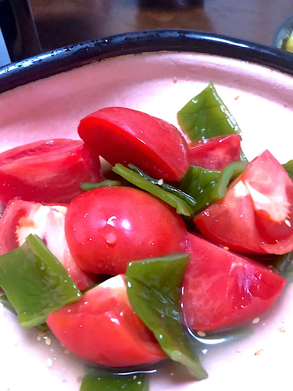 トマトと茎わかめの酢の物|きなこさん