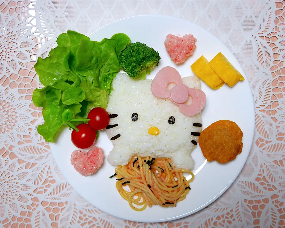キティちゃんのプレートランチ|たらこさん
