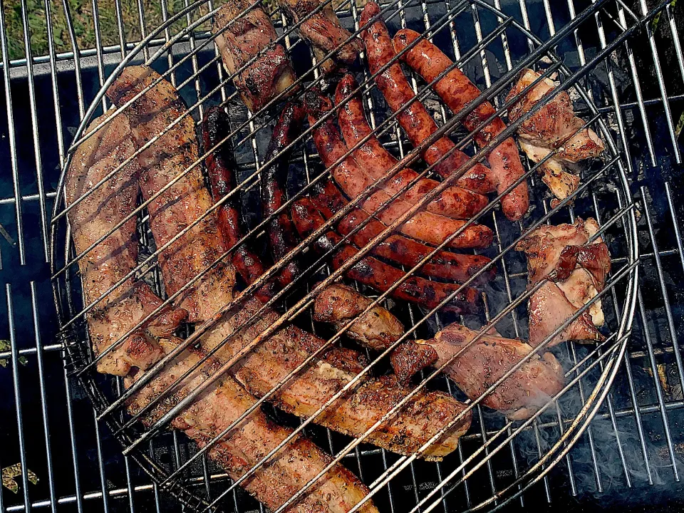 Snapdishの料理写真:BBQ|David Fofiさん