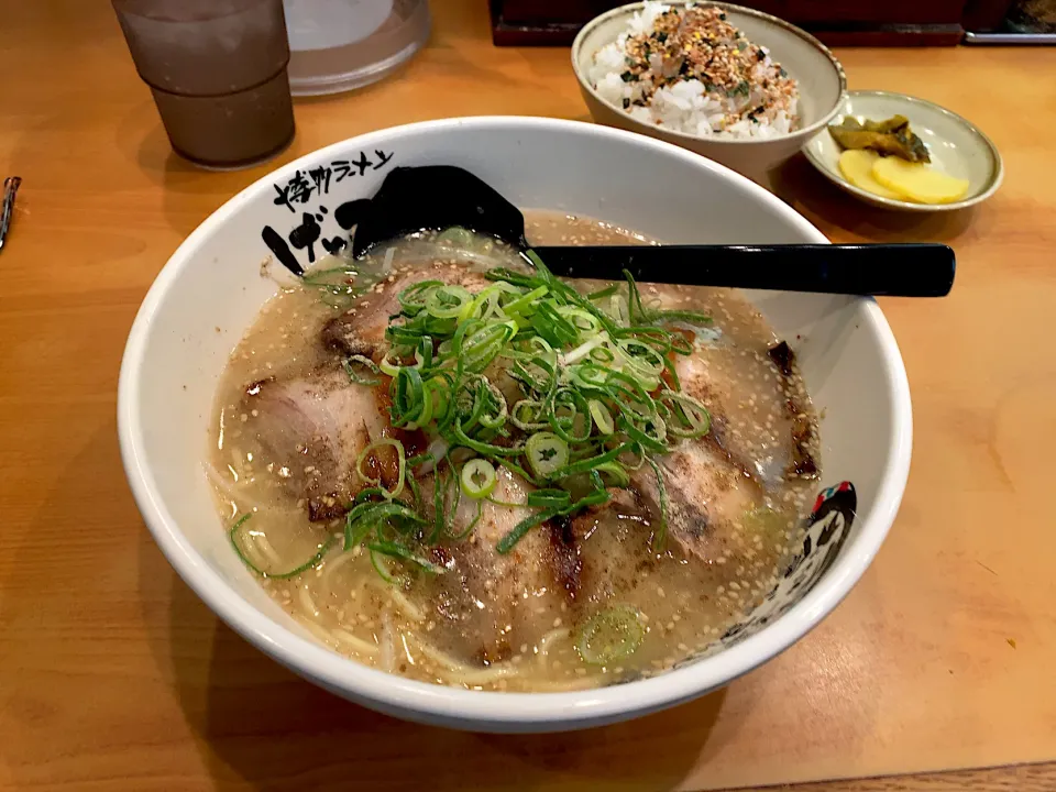 げんこつラーメンさんのチャーシュー麺^_^|tubakiさん