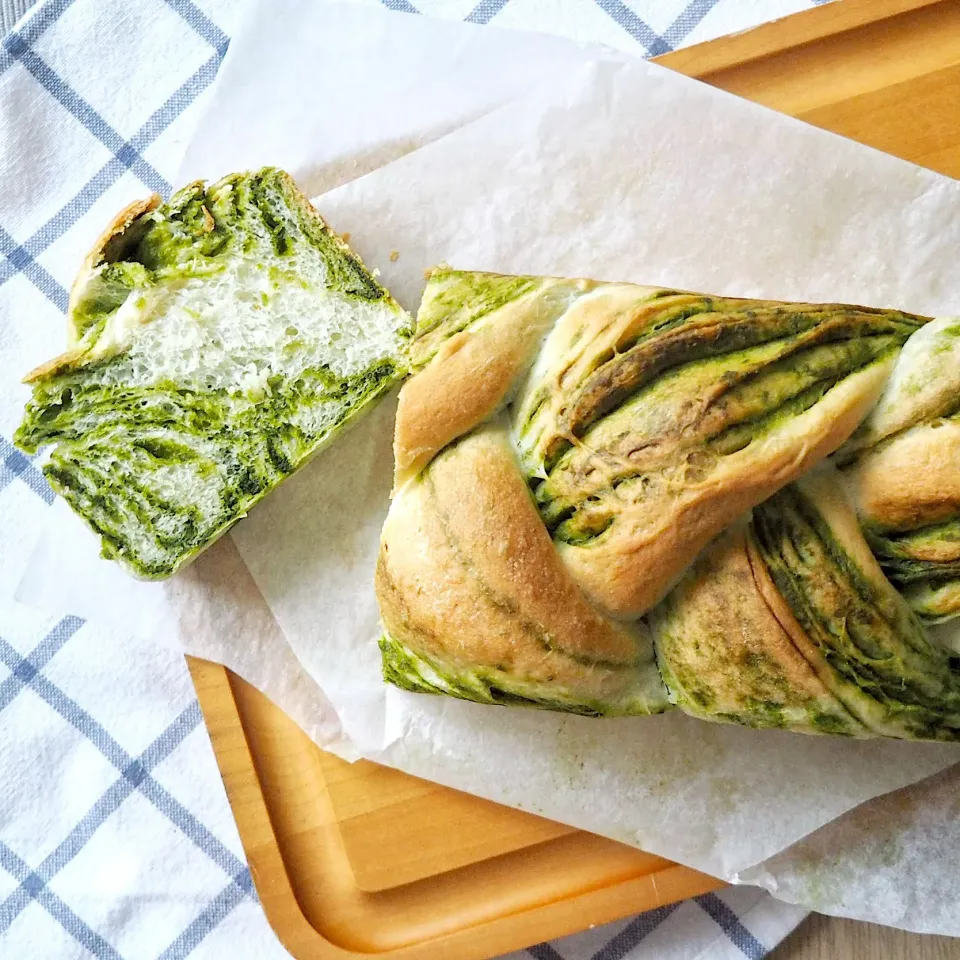 Matcha swirl bread|Misstyさん