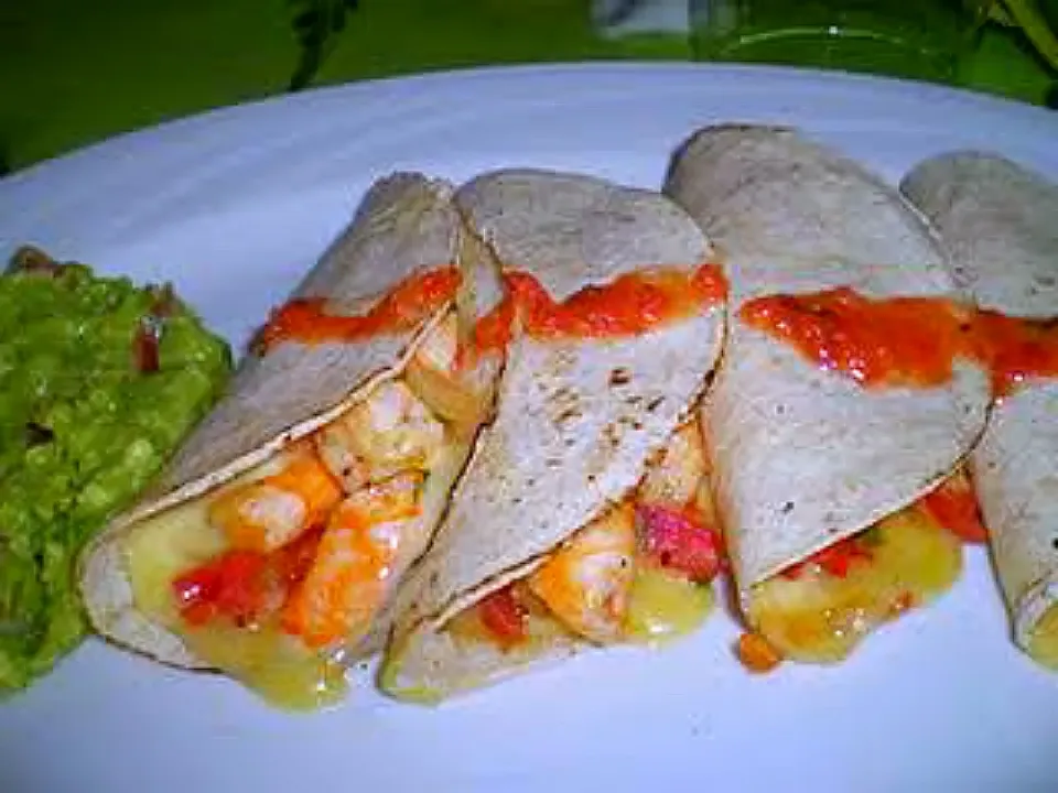 quesadillas de camarón 🦐|Jose Gonzalez Lameiroさん