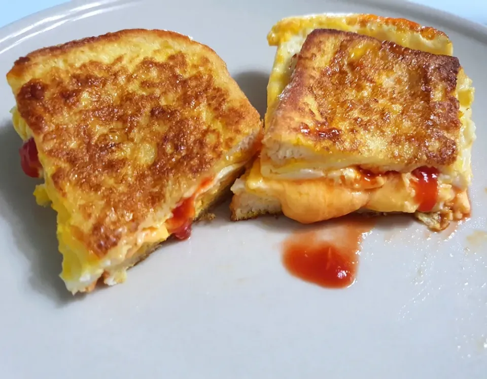 Egg cheese toast 😋 22.05.2020 breakfast|🌷lynnlicious🌷さん