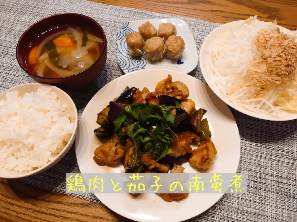 Snapdishの料理写真:🐔鶏肉と茄子の南蛮煮定食|くみけるさん