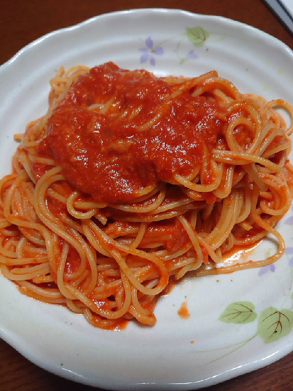 Snapdishの料理写真:とろけるチーズトマトソースパスタ|ぱやさん