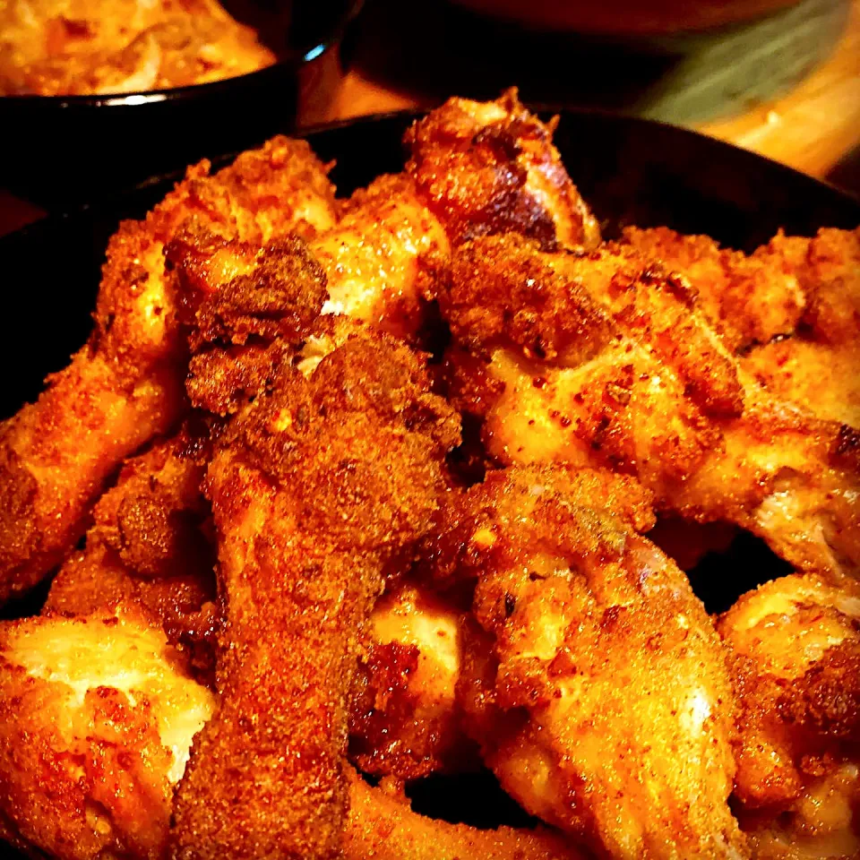 Friday night Special Fried Spiced Dusted Chicken , with Mustard,Chilli,Garlic,Cayenne, flour Salt & Pepper Flour ,  & chicken and Pork Ends mixed in a Sweet & H|Emanuel Hayashiさん