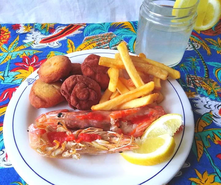 Breakfast of "Ilha de Moçambique" (MOZ)|Walterさん