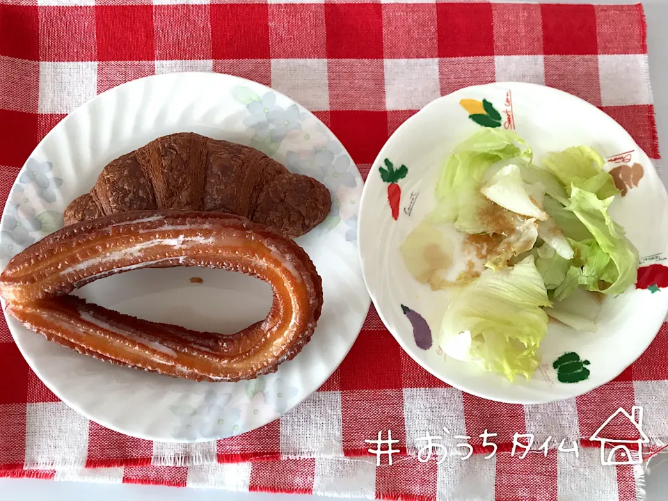 ハニーチュロス🐝🍯. ꙳ ⢁ᐧチョコクロワッサン🥐"(๑´〰`๑)"|💙💙渡辺翔太💙💙さん