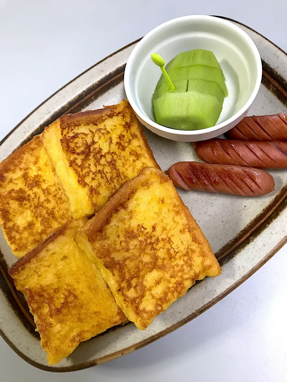 Snapdishの料理写真:大学生息子朝ごはん|るうるうさん