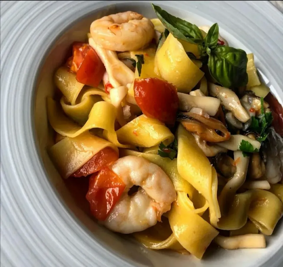 Tagliatelle with 🦐 and vegetables|Ioana Tudoracheさん