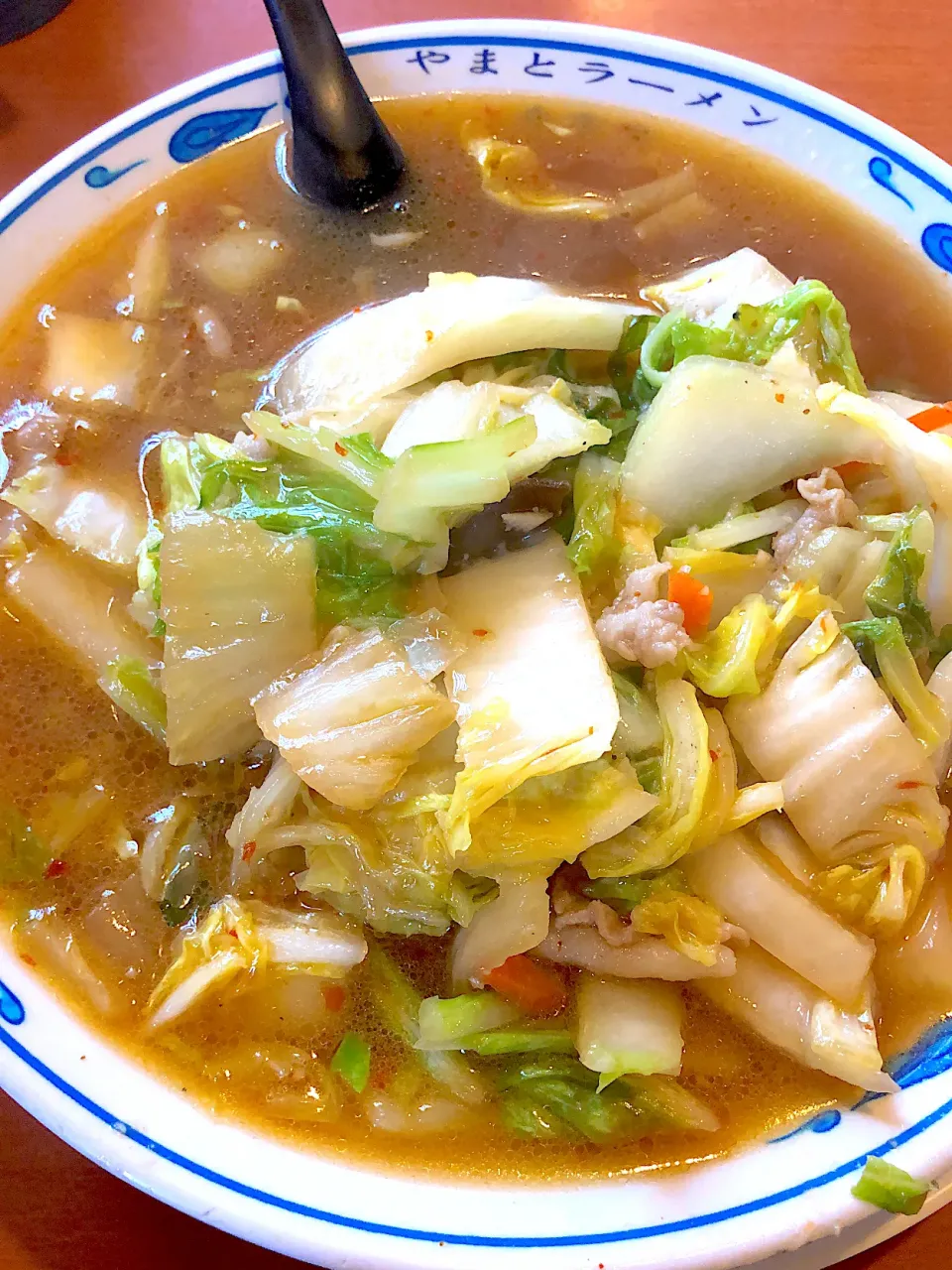 芦屋のやまとラーメン🍜白菜追加|いっちさん