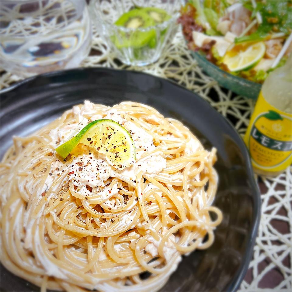 鮭のクリームパスタ〜すだちを添えて〜