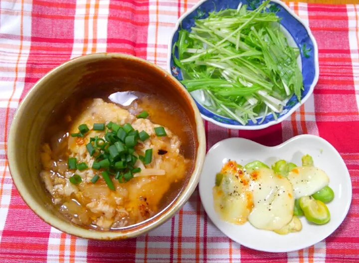 Snapdishの料理写真:５月２３日　めかじきのにんにくスープごはん　水菜のサラダ　そら豆の味噌チーズ焼き|いもこ。さん