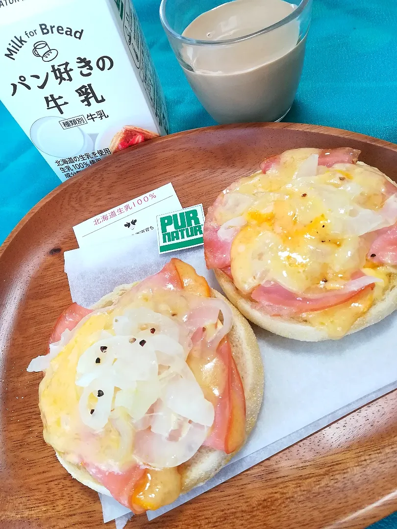 Snapdishの料理写真:brunch #ハム玉ねぎマヨ #イングリッシュマフィン|tamakiさん