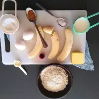 banana bread ingredients!|malaroneさん