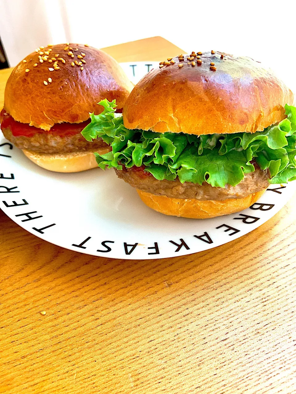 はじめてハンバーガーのバンズ作りました|いとはんさん