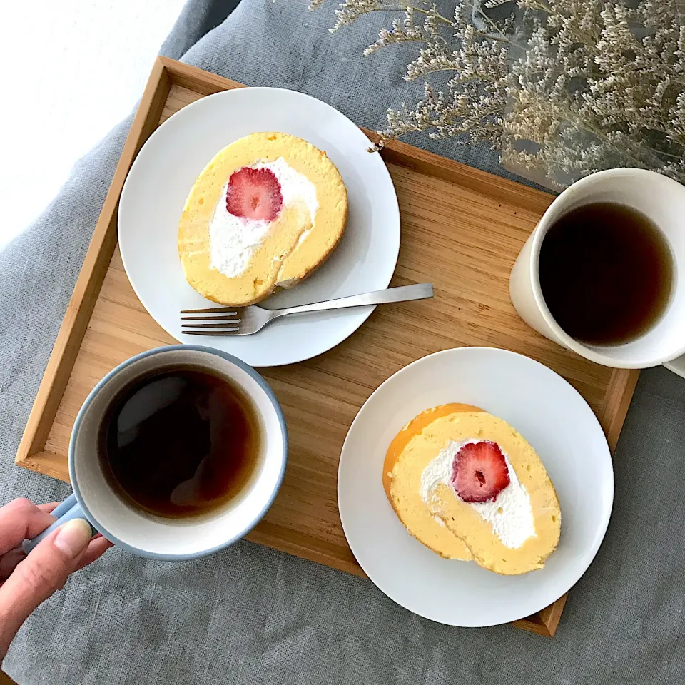 あまおうのロールケーキ♪|るん♪さん