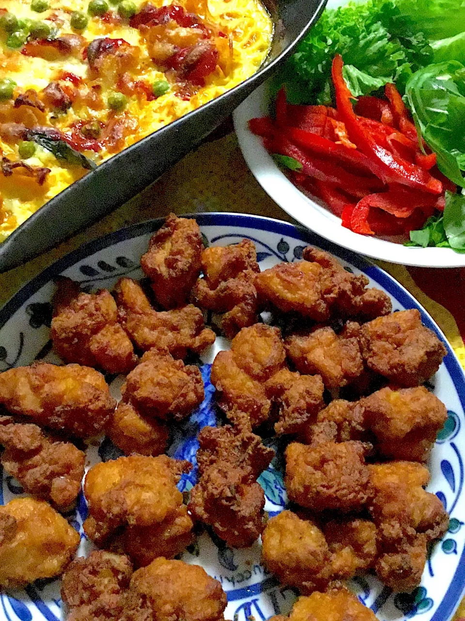 パスタ🍝グラタン　サラダ🥗　唐揚げ|掛谷節子さん