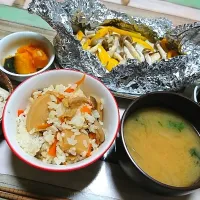 鱈のホイル焼き
混ぜご飯
ひじきの煮物
かぼちゃの煮付
筍とワカメのマヨおかか和え|ちょこさん